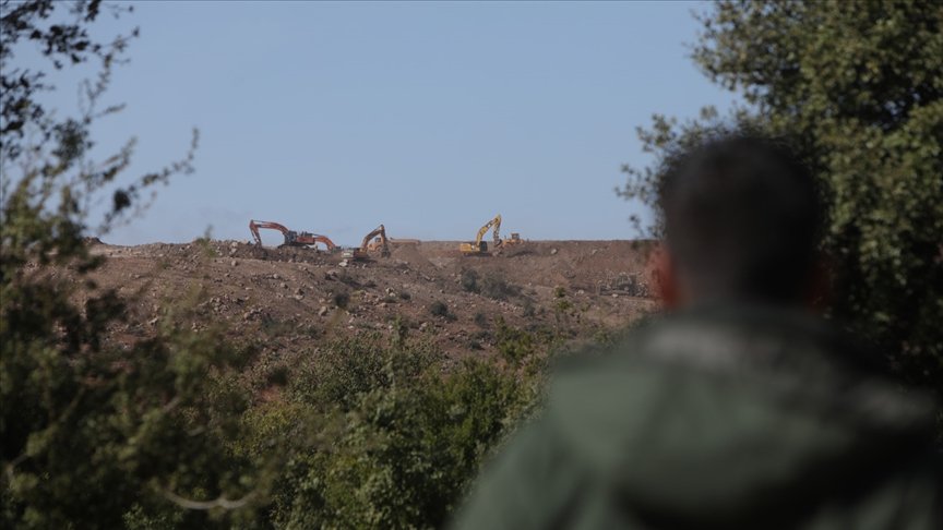 İsrail, Son Bir Yılda 800 Kilometrekarelik Suriye Toprağını Daha İşgal Etti
