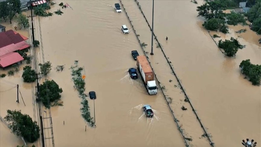 Tayland’ın Güneyindeki Sel Felaketinde Can Kaybı 82’ye Yükseldi